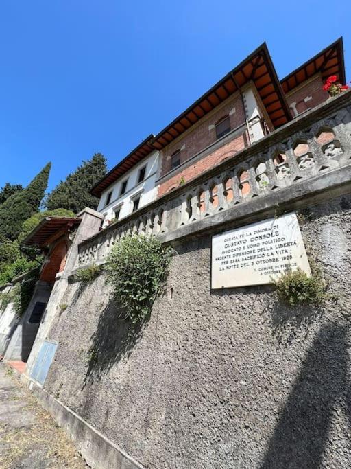 Attico In Villa Storica - Dolcevita Holiday Florença Exterior foto